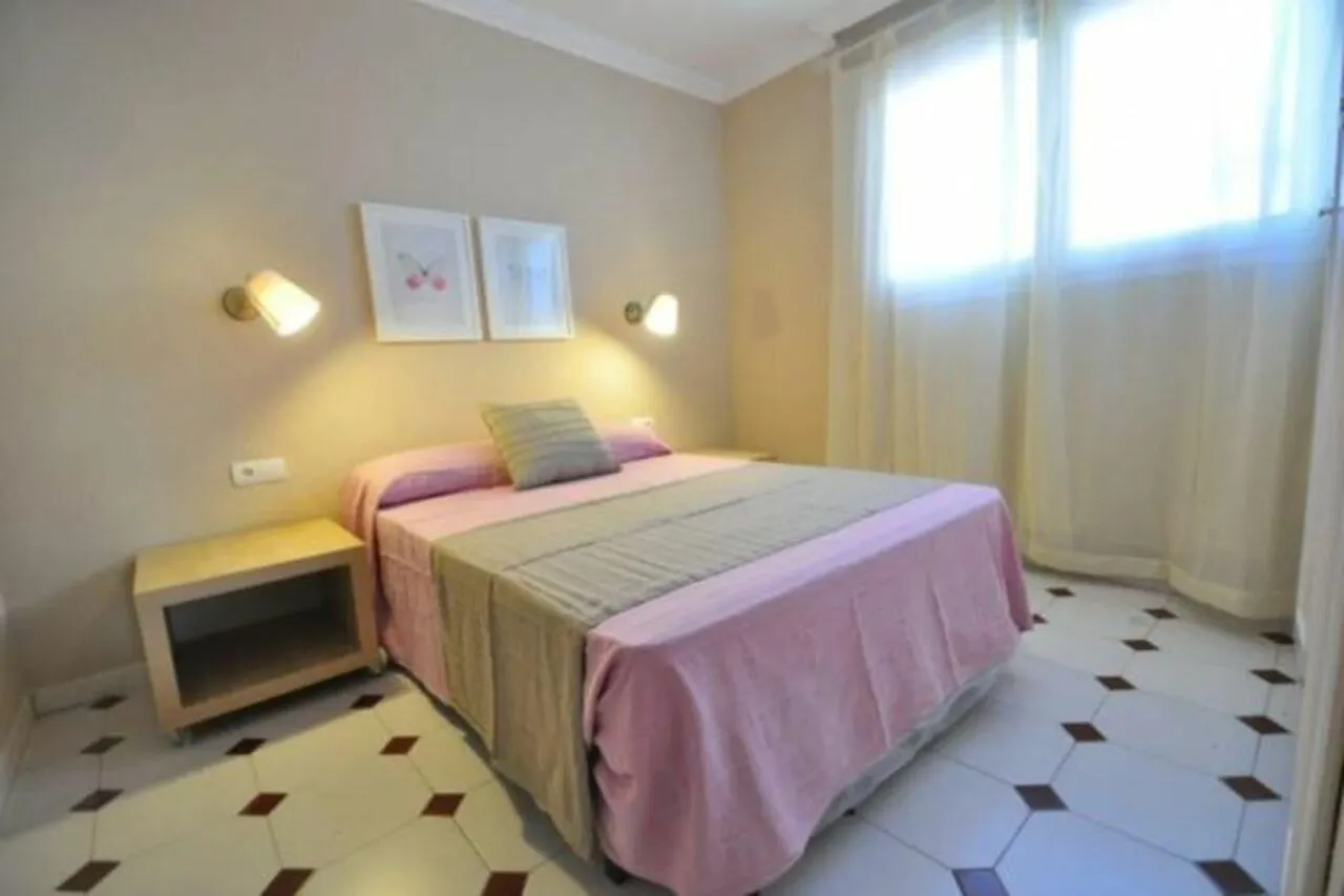 Apartamento Vista A La Piscina Para 4 Personas En Cambrils 0*,  Spagna